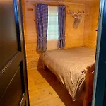 Three Bedroom House With Jacuzzi In , Pets Allowed