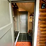 Dom wakacyjny Three Bedroom House With Jacuzzi In , Pets Allowed