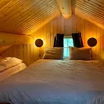 Dom wakacyjny Three Bedroom House With Jacuzzi In , Pets Allowed