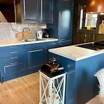 Three Bedroom House With Jacuzzi In , Pets Allowed Dom wakacyjny Bjorli