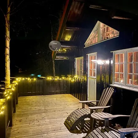 Vakantiehuis Three Bedroom House With Jacuzzi In , Pets Allowed
