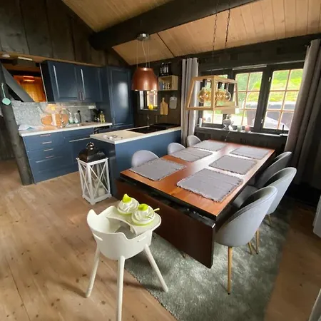 Three Bedroom House With Jacuzzi In , Pets Allowed Vakantiehuis