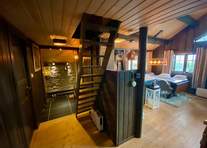 Three Bedroom House With Jacuzzi In , Pets Allowed Bjorli