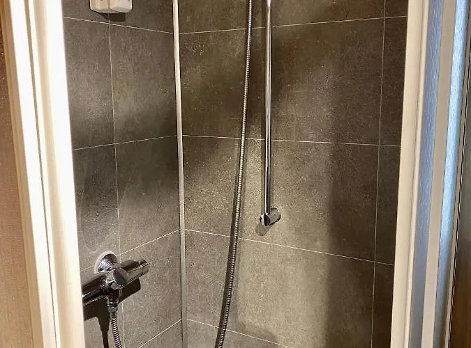 Three Bedroom House With Jacuzzi In , Pets Allowed Bjorli